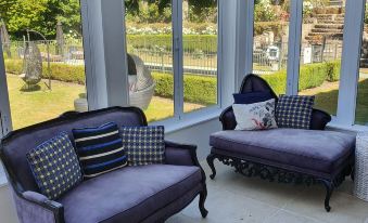 Black Swan Lakeside Boutique Hotel