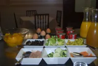 Mir Octavio - breakfast