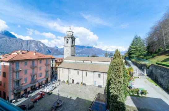 Lotus Apartment with Lakeview Hotels near Parco di Villa Serbelloni