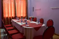 Maru B Courts Hotel Hotels in Nyeri