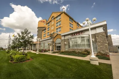 Monte Carlo Inn & Suites Downtown Markham Hotels near Bayview Subway Station