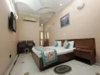 Room in B&B - Home Stay Bed And Break Fast