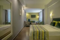 Cloud Hotel & Suites - WiFi