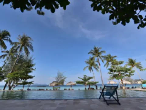 Thanya Beach Resort Hotels in Koh Ngai