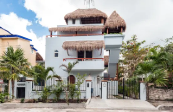 Casa Sonoma - Charming Condos Minutes from Beach & Reef
