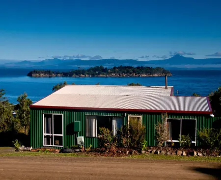 Discover Bruny Island Holiday Accommodation Отели в г. Довер