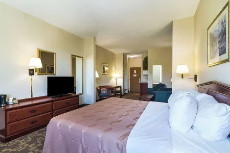 Quality Inn & Suites Schoharie Near Howe Caverns Отели в г. Ричмондвилл
