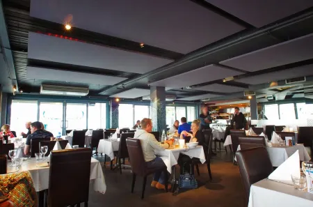 Aligned Corporate Residences Williamstown Отели рядом с достопримечательностью «Уильямстаун бич»