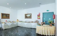โรงแรมฮอลิเดย์ส - พร้อมอาหารเช้า
