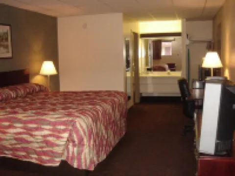 German Village Inn Motel