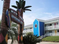 水上公園客棧 Galveston Island Convention Center at The San Luis Resort附近的飯店