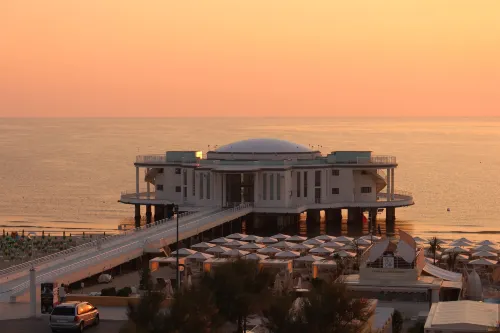 Hotel Cristallo Hotels in Сенігаллія