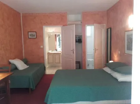 Prato Plage Отели в г. Лориоль-дю-Конта