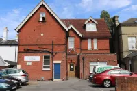 A Gosport Inn Hotels near BrightHouse