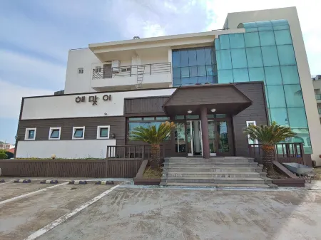 Seongsan Sunrise Pension