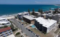 Merrima Court Holidays Hotel dekat Kings Beach