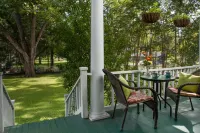White Oak Manor Bed and Breakfast