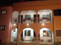 Big Apple D.E Hotel - Parkplatz