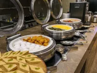 رمادا باي ويندام إسطنبول جراند بازار Hotels near مسجد الفاتح
