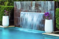 Springfield Lakes Boutique Hotel - Swimmingpools