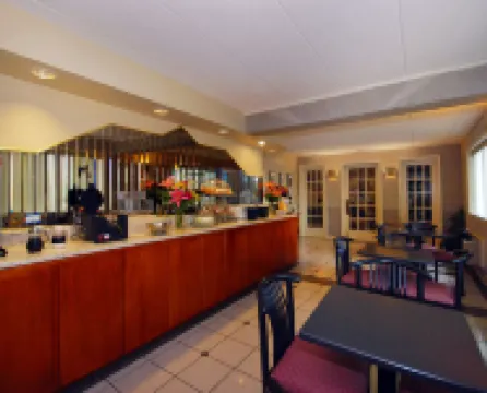 Quality Inn Milan-Sandusky Hotels in Milan Township