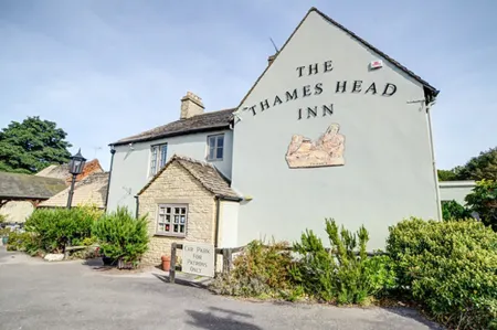 Thames Head Inn Отели в г. Сайренсестер