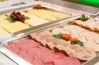 Bildungs- Und Tagungshaus Haus Neuland - breakfast