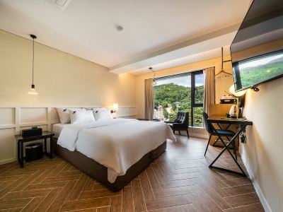 Hotel Moon