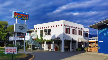 Bowmont Motel
