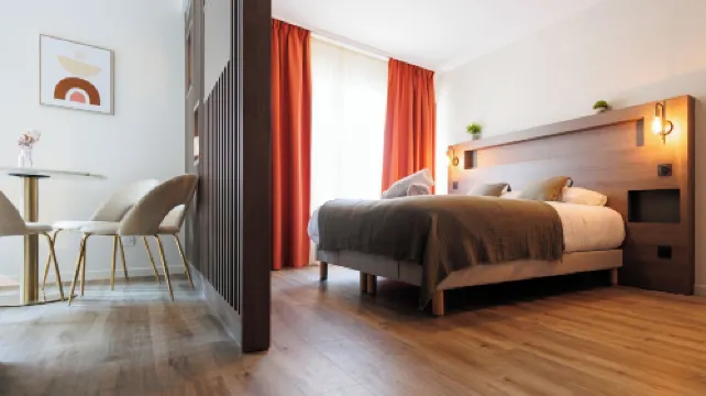 Appart'hôtel le Corot - Accès Autonome - Saint-Junien Centre
