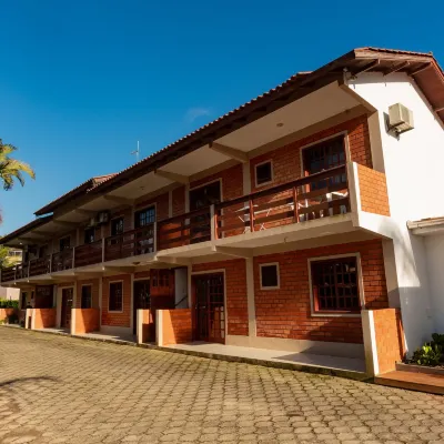 Pousada Nossa Senhora de Fatima Hotels near Mozambique Beach