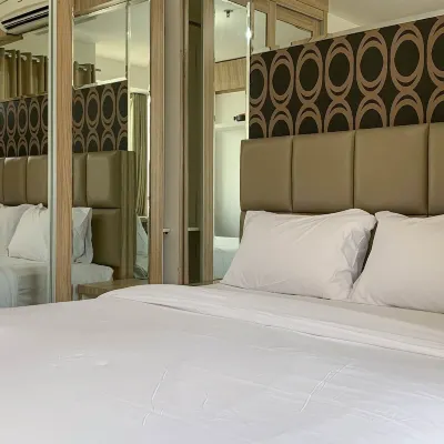 Cozy and Tidy Studio at Tifolia Apartment Отели рядом с достопримечательностью «Мал Арта Гадинг»
