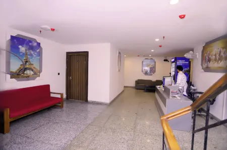 Hotel Core One Bliss