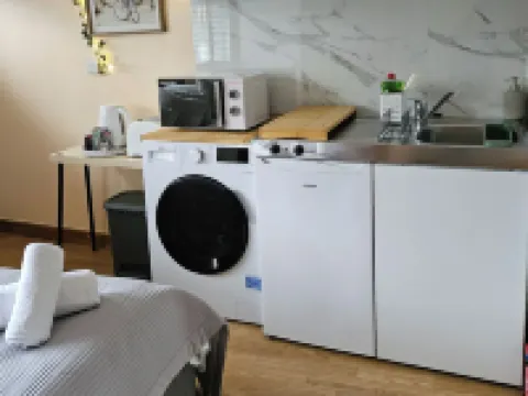 Cosy London Apartment with Great Views Hotels in Barnet