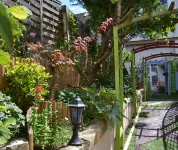 L'Hôtel le Cheval Noir فنادق في Nemours