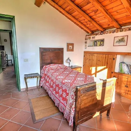 Villa with Garden in Sicily Near the Sea