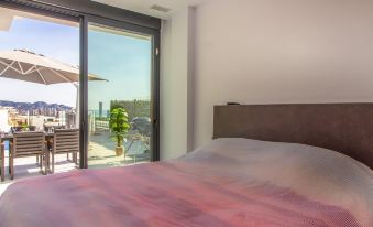 Villa Esmeralda 20 by BookaParadise