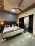 Hotel OM Palace