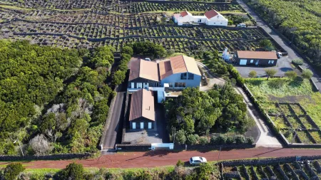 Atlantis Breeze Отели рядом с достопримечательностью «Vinha»