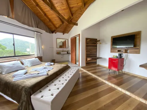 Hibisco Home Hotel