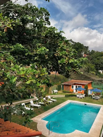 La Belle Provence Отели рядом с достопримечательностью «Castelo de Itaipava»