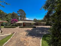 Vista Al Nevado: Exceptional Home in Avandaro Các khách sạn ở 