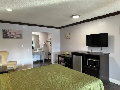 Circle City Inn فنادق في كورونا