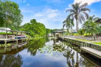 Qt Cottage on Dunn s Creek Fire Pit Kayaks