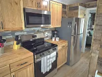 Redbud Tiny Home Resort Hotel di Vinita