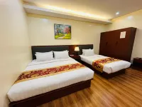 Starway Hotel Hotels near Aurora hills