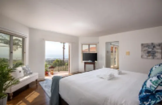 Amazing La Jolla Views with Pool & Spa!