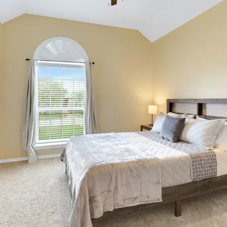 Luxury Villa Near A&M w/Grand Hall & Game Room