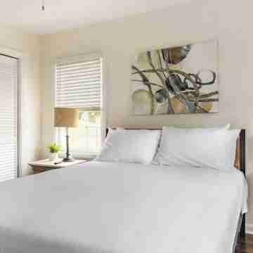 The Abode at Roswell. A Charming 4-bedroom with handicap accessible features. Rooms