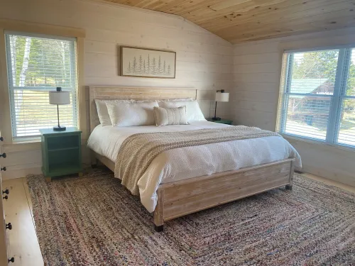 Brand New, Niboban Cabin 14 - Golden Smelt, Shared Waterfront Community